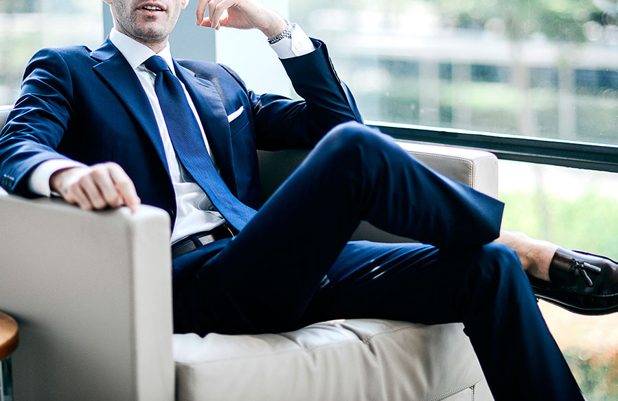 خرید اینترنتی کت و شلوار مردانه از فروشگاه اینترنتی لباس دیجی استایل