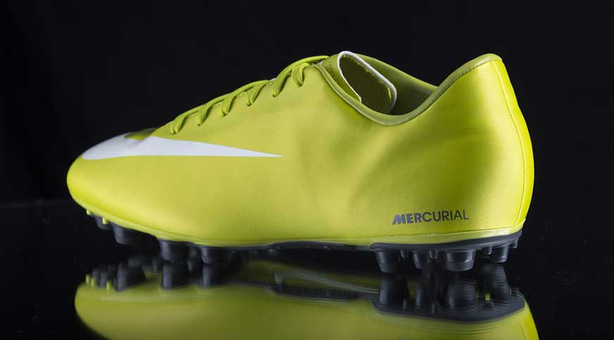 مدل کفش فوتبال نایک اصل