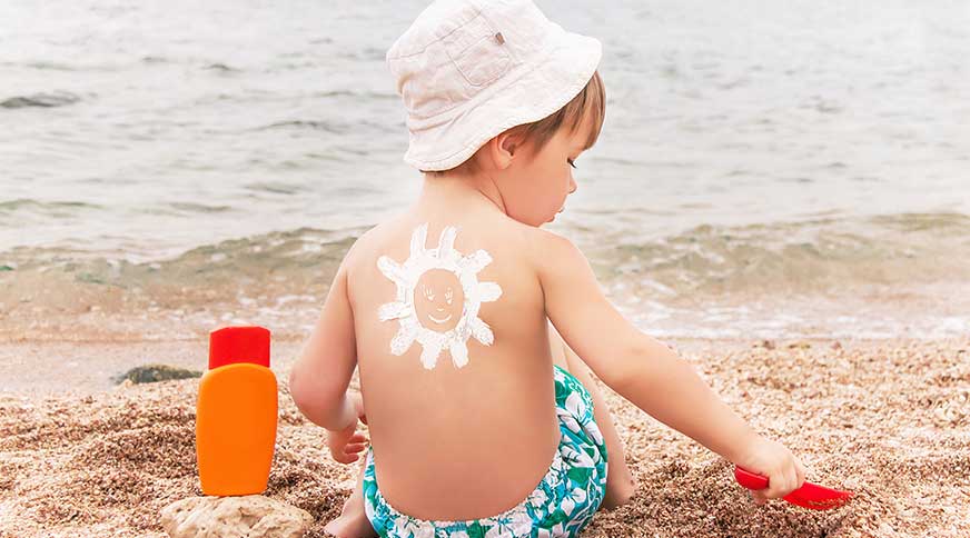 [تصویر:  child-using-sunscreen.jpg]