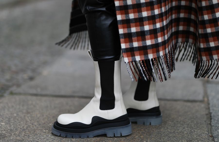 کفش زمستانی را در پایان زمستان یا اوایل بهار بخرید