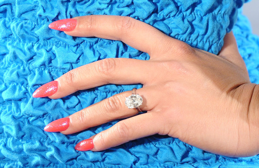 ناخن استیلو