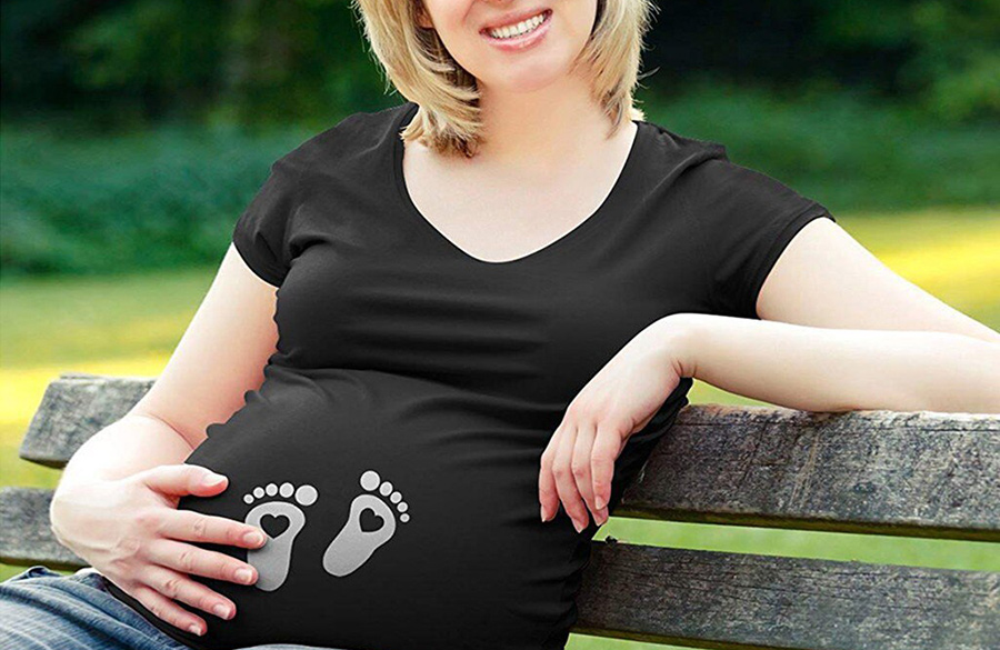 تیشرت از انواع لباس بارداری