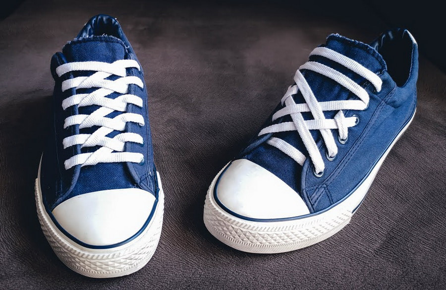 بستن بند کفش کتانی به سبک توری و مشبک