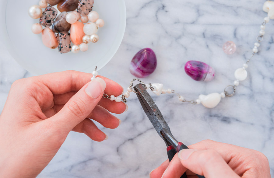 جواهرات مهره دار