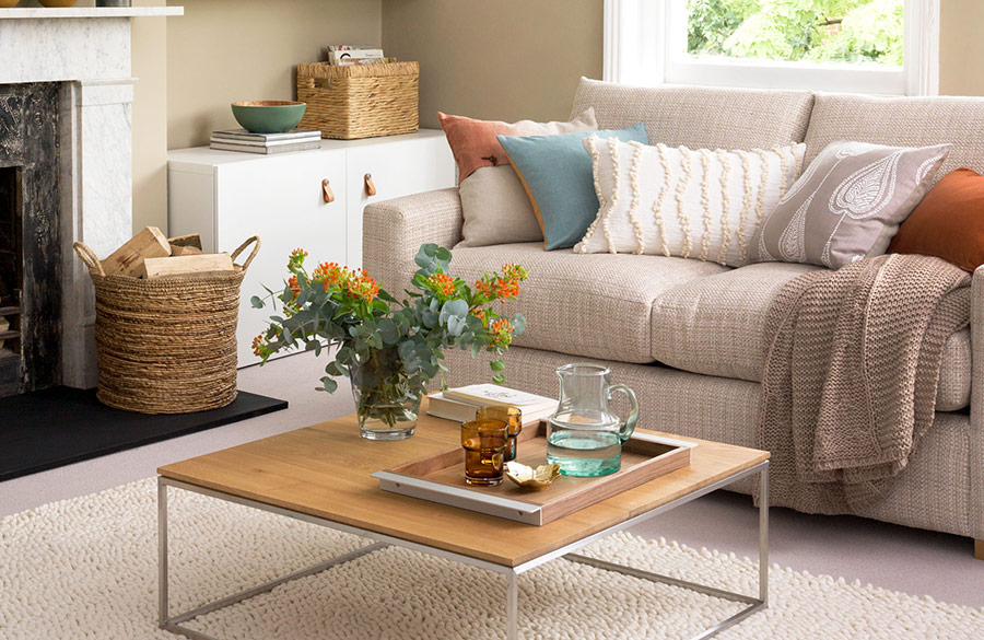 کوسن مناسب برای مبل کرم