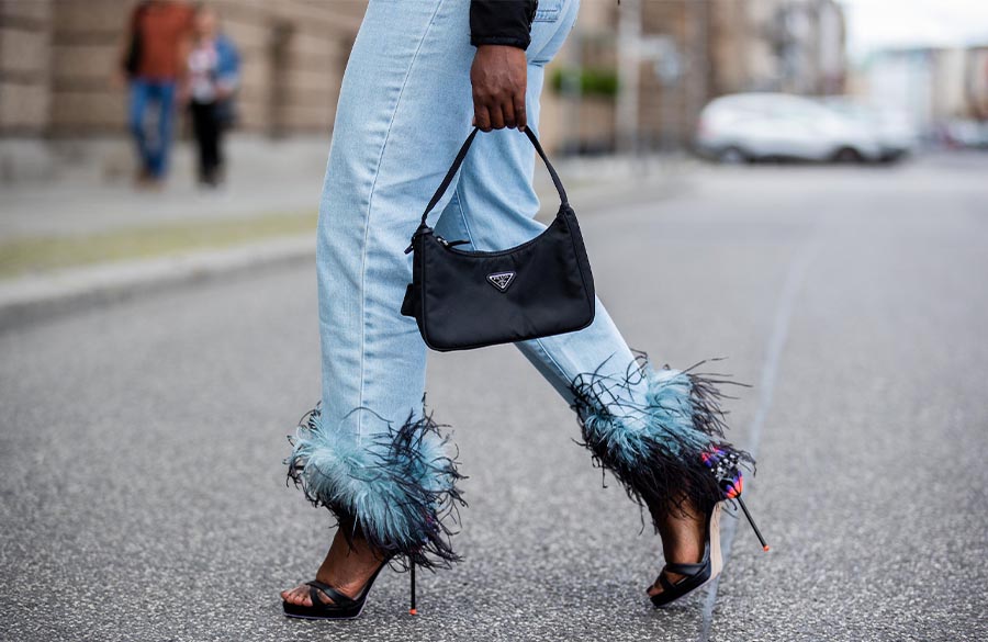 راه رفتن با پاشنه بلند