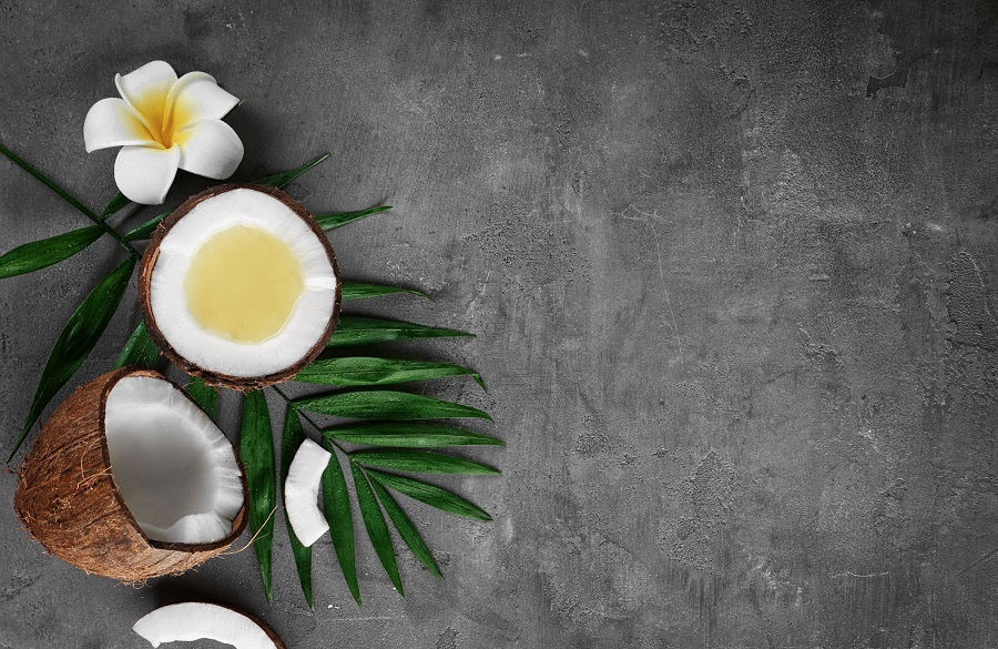 روغن نارگیل برای از بین بردن خال