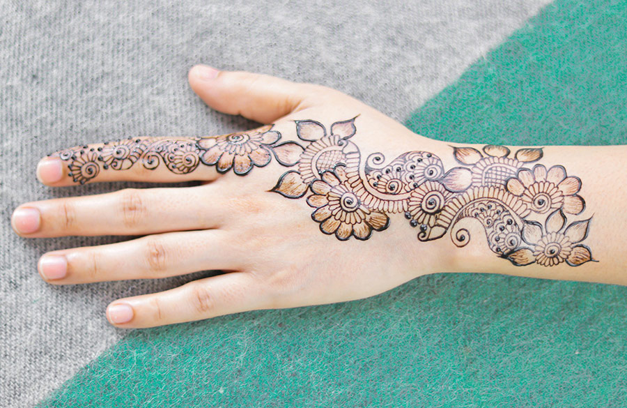 نمونهای از طرح حنا در عرب