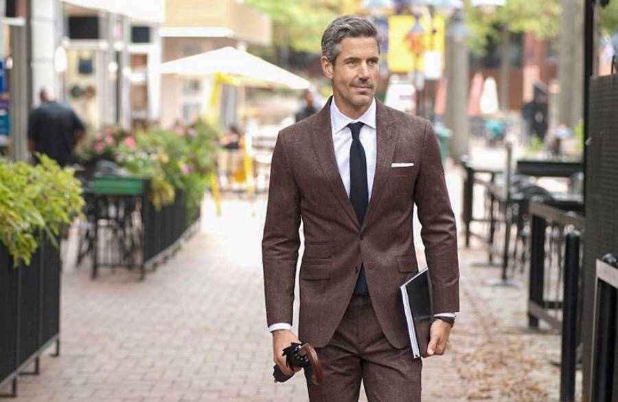 کت و شلوار قهوهای