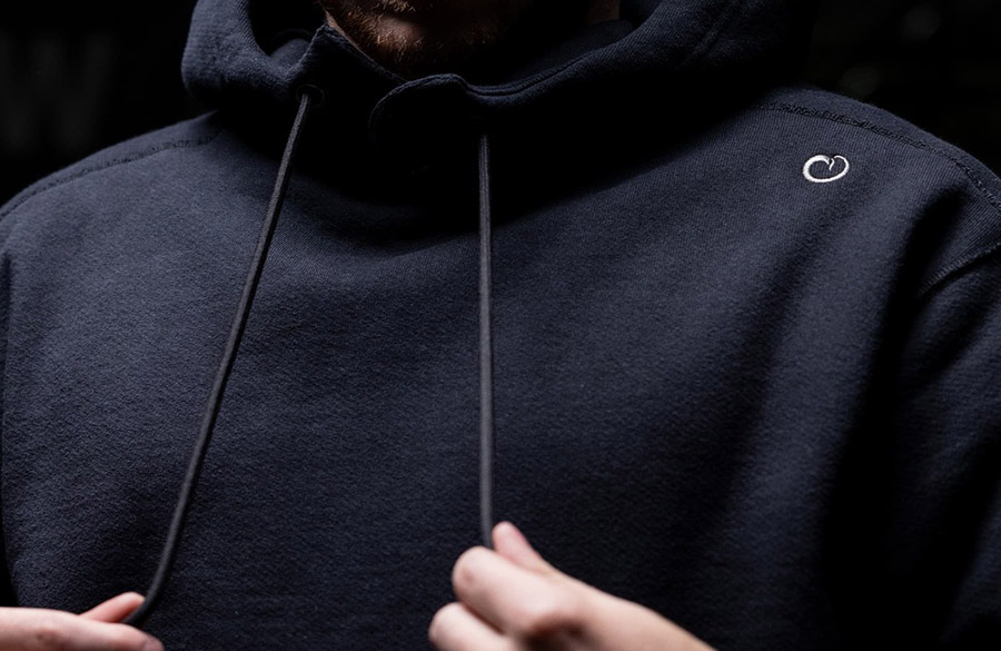 آموزش پوشیدن هودی