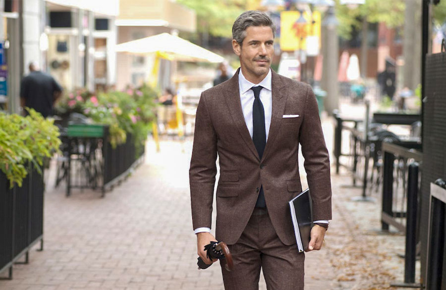 کت و شلوار قهوه ای