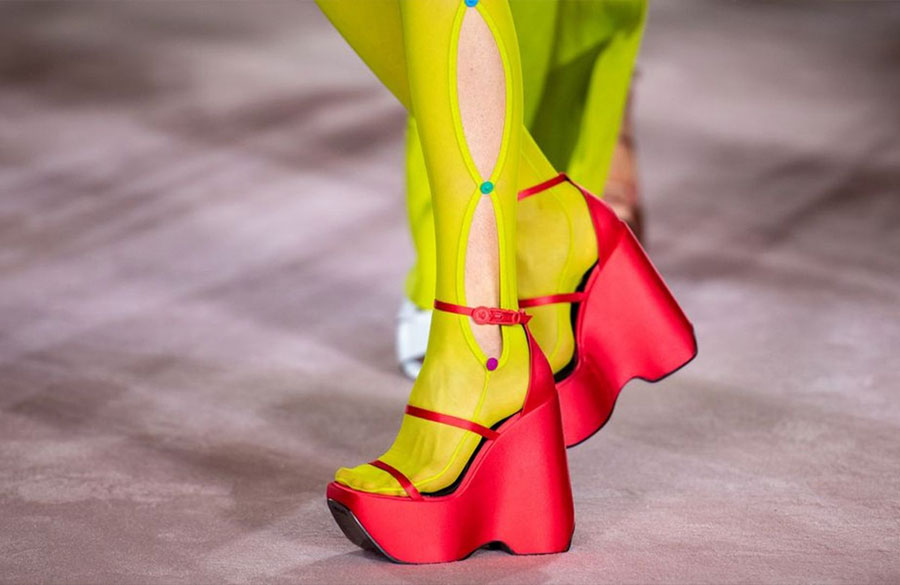 کفش های پاشنه یکسره