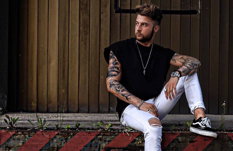 ترکیب تیشرت و کفش را به حال خود نگذارید