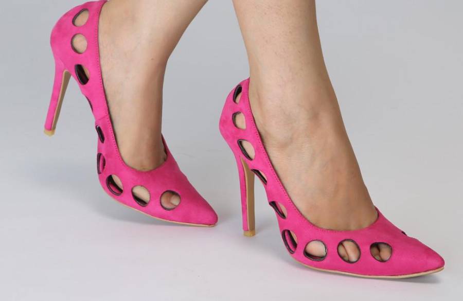 کفشهای سرخابی