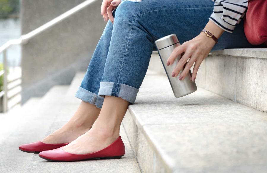 استایل کردن کفشهای رنگی