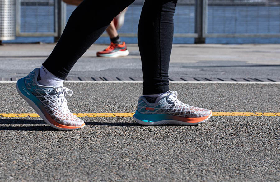 خرید کفش ورزشی