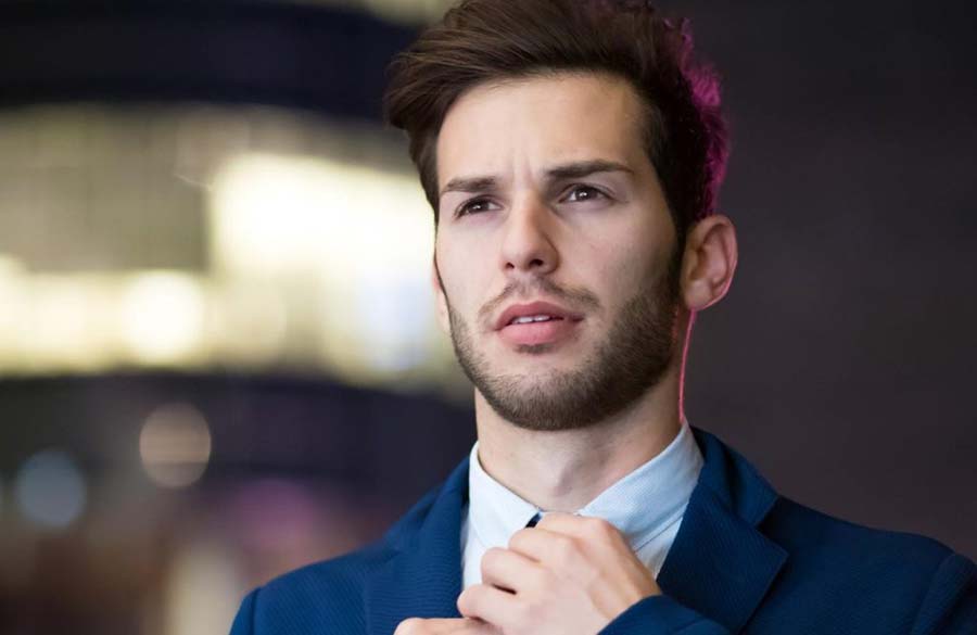 استایل با کت و شلوار آبی