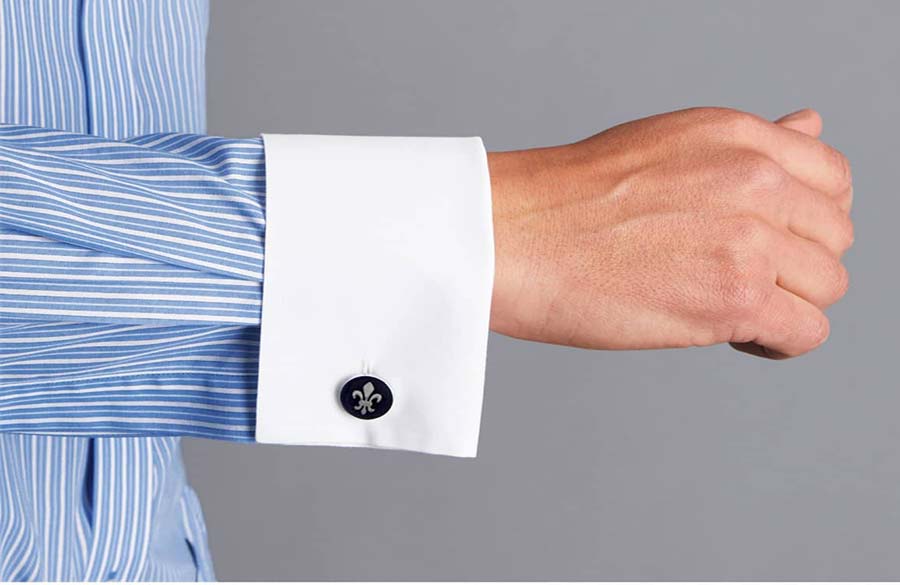 استفاده از دکمه سردست روی سرآستین فرانسوی