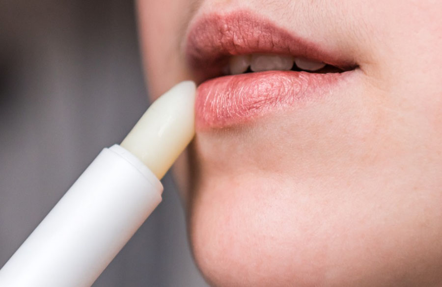 استفاده از بالم لب