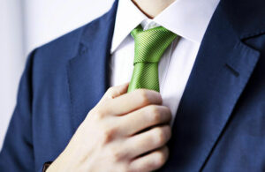 آموزش بستن گره کراوات