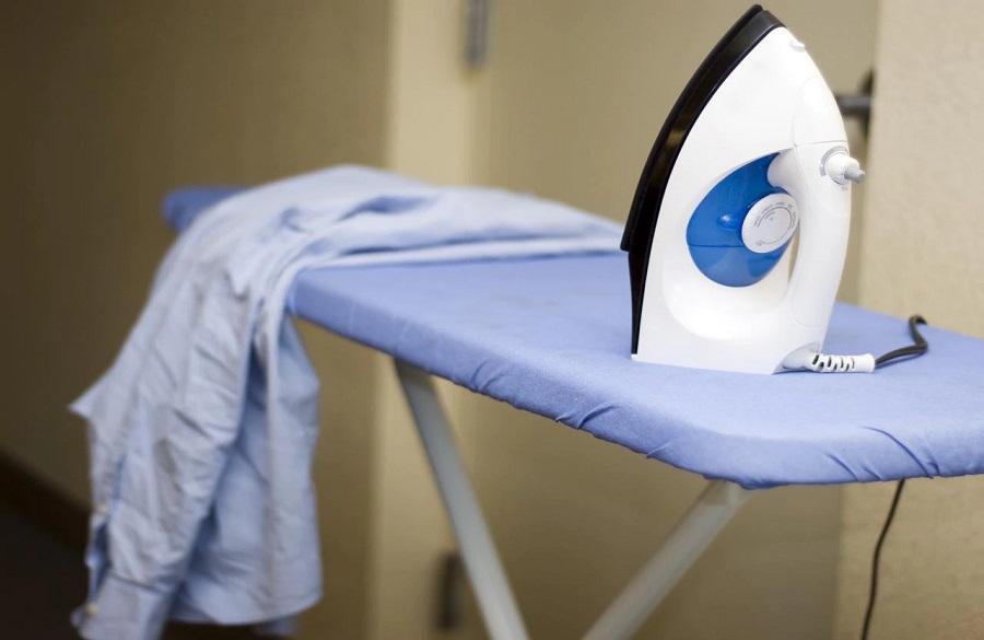 رفع چروک لباسهای لینن