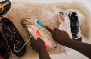 آموزش تمیز کردن کفش