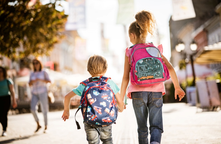 کوله پشتی مدرسه