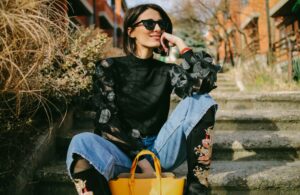 اکسسوری برای لباس مشکی