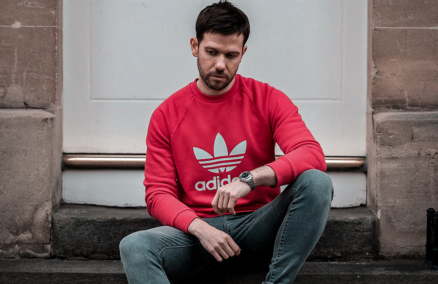 استایل با رنگ قرمز و طوسی