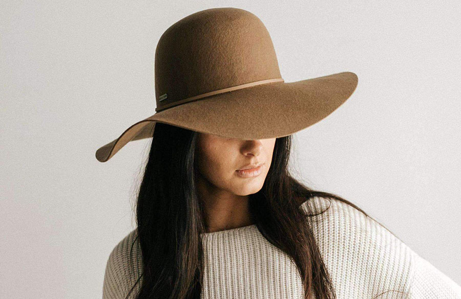 تاریخچهی کلاههای فلاپی