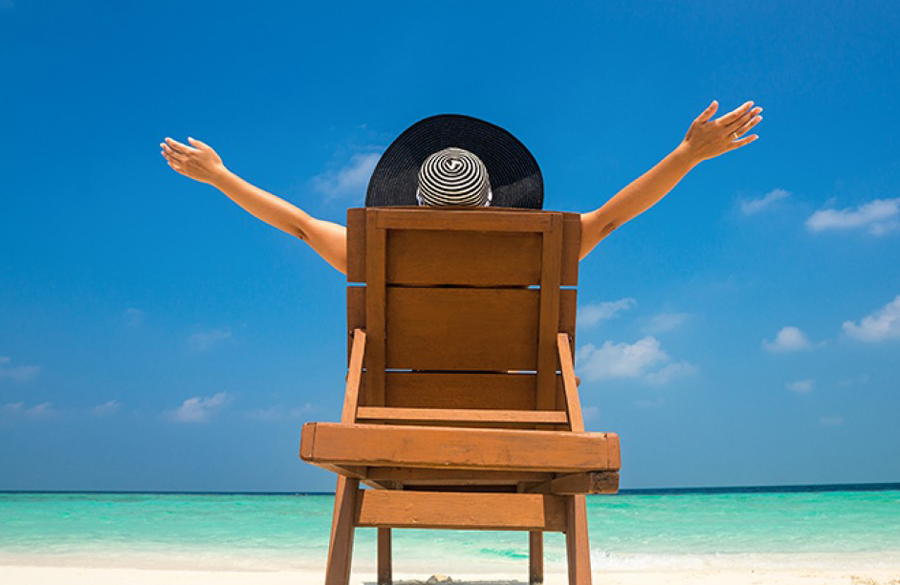 برنزه شدن با نور خورشید