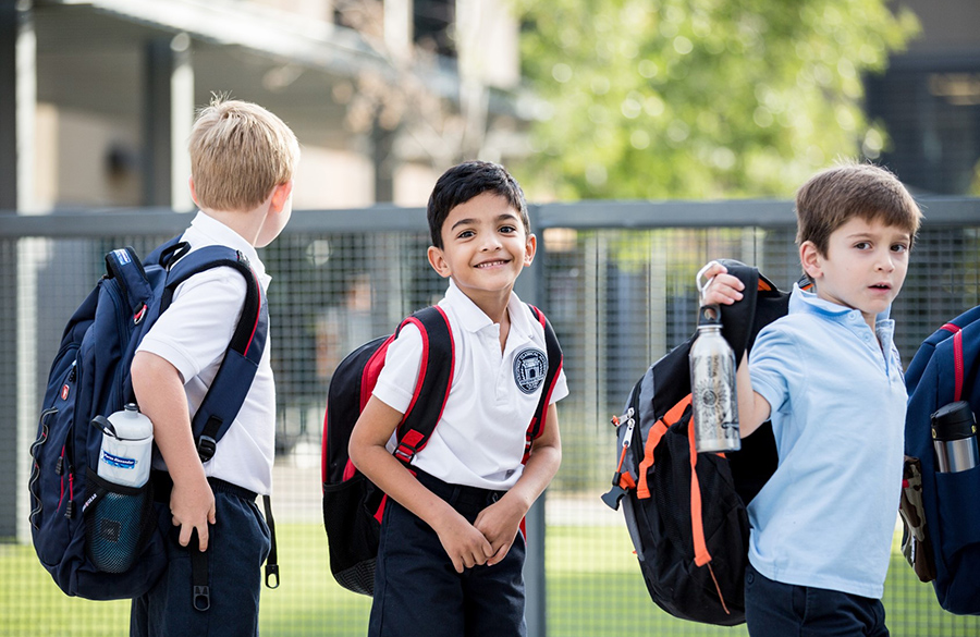 لباس فرم مدرسه