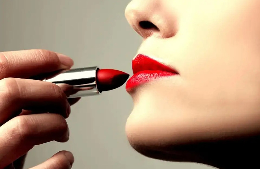 افزایش دوام رژ لب