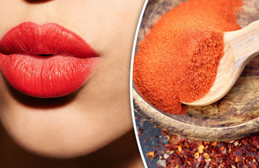 حجم دادن لب با مواد طبیعی