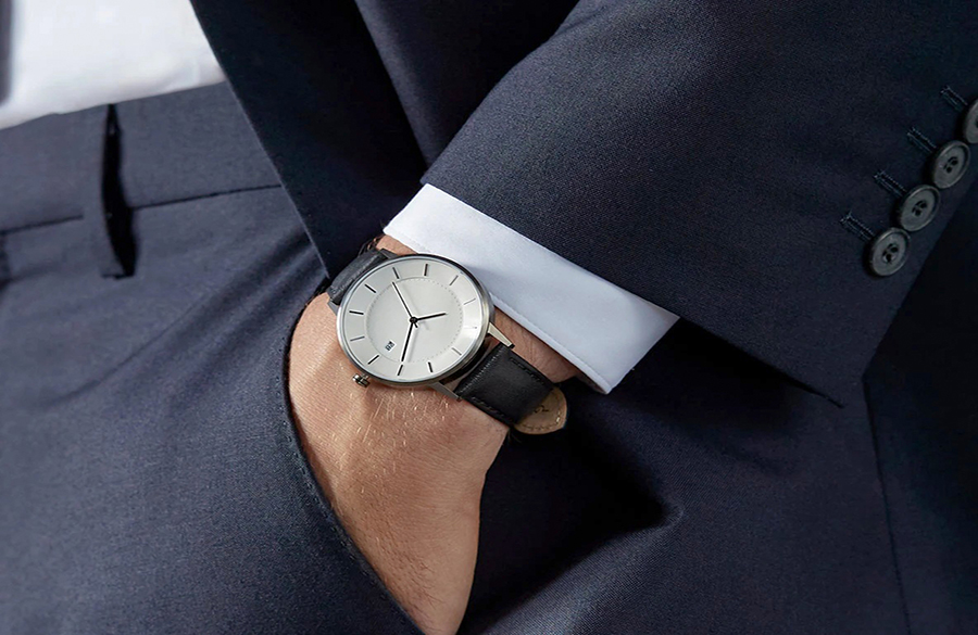 استفاده از ساعتهای ساده و مینیمال